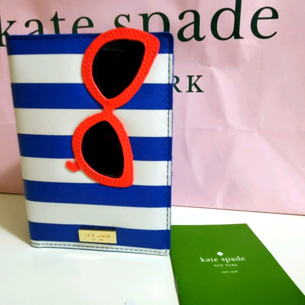 Kate Spade Make a Splash Passport Holder